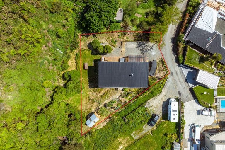 Photo of property in 30 Waimarama Street, Waikawa, Picton, 7220