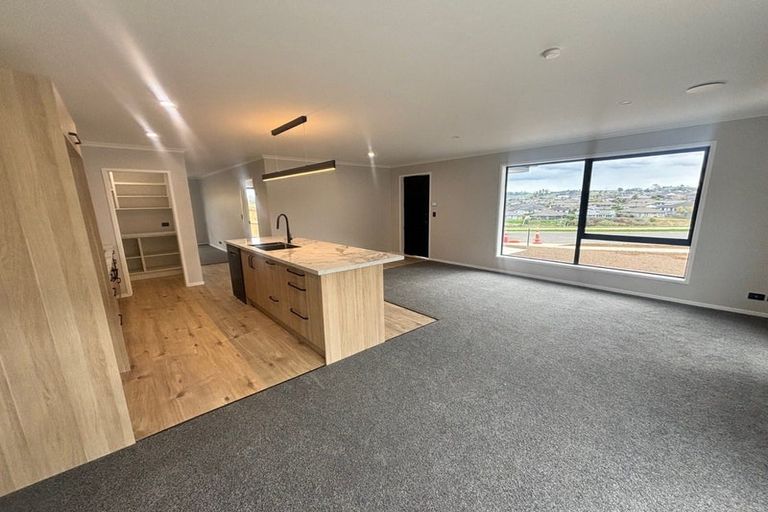 Photo of property in 33 Coptic Terrace, Pokeno, 2402