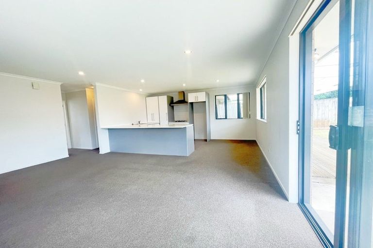 Photo of property in 22a-b Miranda Street, Cannons Creek, Porirua, 5024