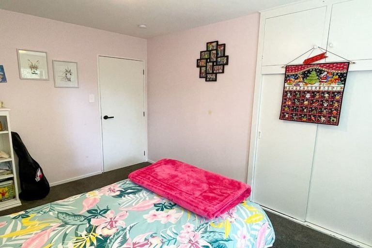 Photo of property in 7 Ostend Place, Avonhead, Christchurch, 8042