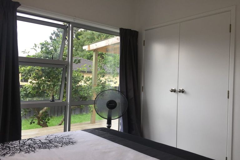 Photo of property in 337 Swanson Road, Ranui, Auckland, 0612