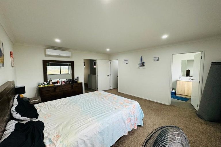 Photo of property in 5 Kairakau Street, Takanini, 2110