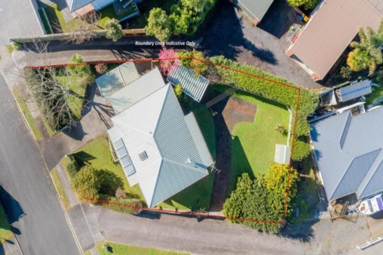 Photo of property in 127 Bruce Wallace Place, Whangamata, 3620