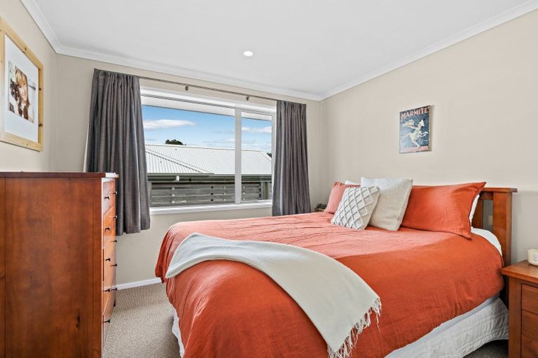 Photo of property in 7 Laly Haddon Place, Matakana, Warkworth, 0985