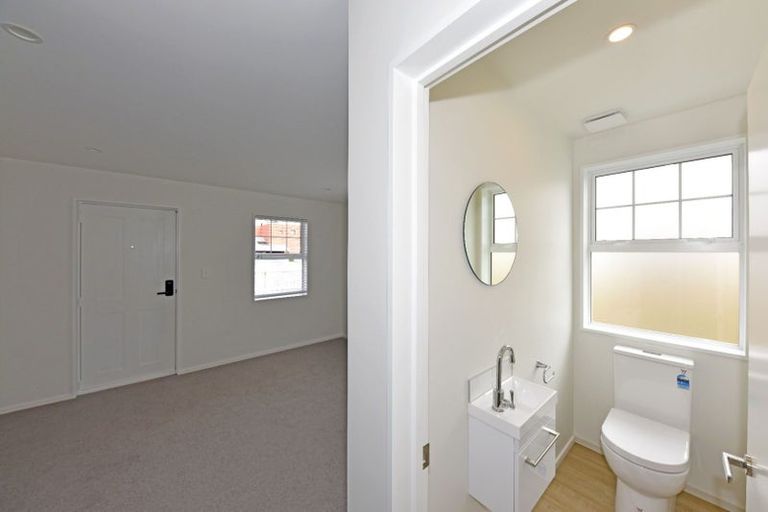 Photo of property in 1/42 Woodville Street, Edgeware, Christchurch, 8013