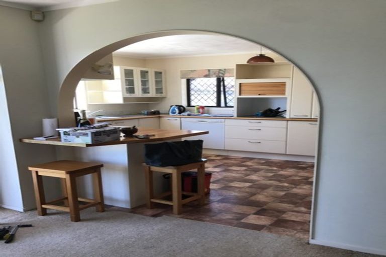 Photo of property in 2/127 Bucklands Beach Road, Bucklands Beach, Auckland, 2012