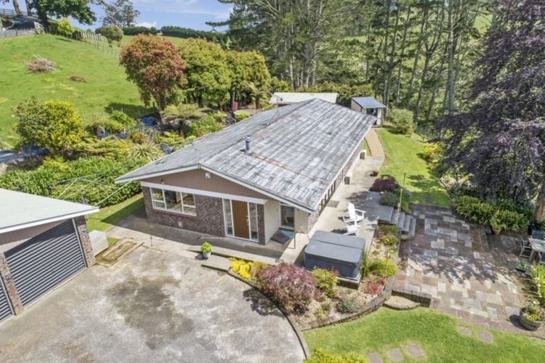 Photo of property in 743 Ararimu Road, Ararimu, Drury, 2579