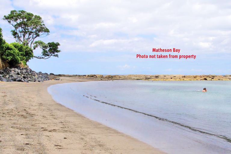 Photo of property in 85 Leigh Road, Leigh, 0985