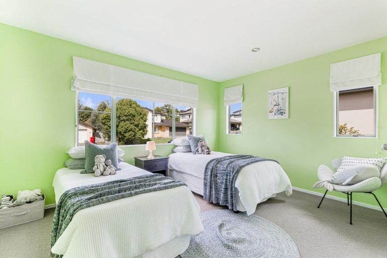 Photo of property in 12 Kunzea Place, Greenhithe, Auckland, 0632