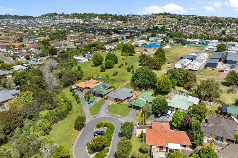Photo of property in 13 Gerolds Place, Flat Bush, Auckland, 2019