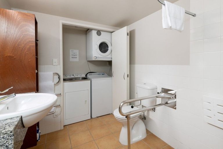 Photo of property in 102/178 Marine Parade, Mount Maunganui, 3116