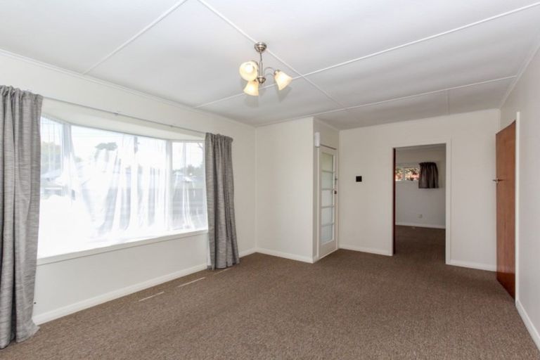 Photo of property in 280 Huatoki Street, Upper Vogeltown, New Plymouth, 4310