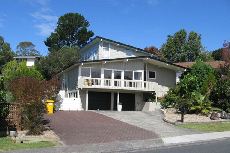 Photo of property in 48 Saddleback Rise, Murrays Bay, Auckland, 0630