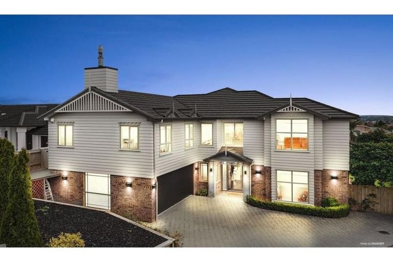 Photo of property in 17 Willis Avenue, Pukekohe, 2120