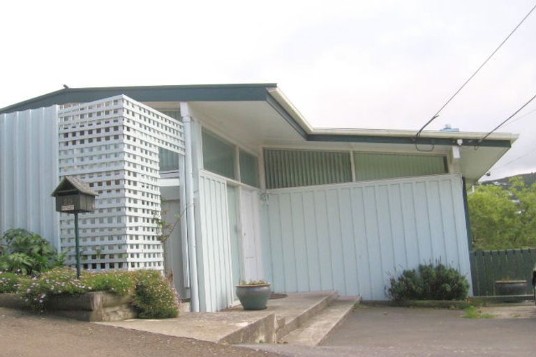 Photo of property in 20 Collier Avenue, Karori, Wellington, 6012