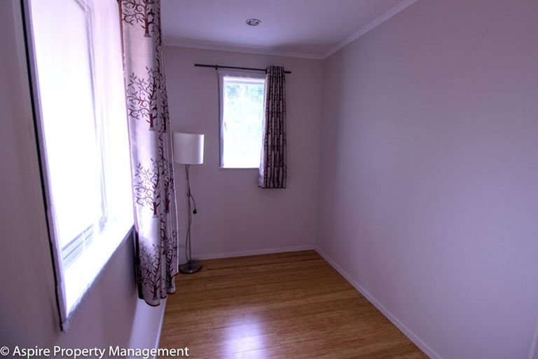 Photo of property in 19a Lynden Avenue, Hillcrest, Auckland, 0627