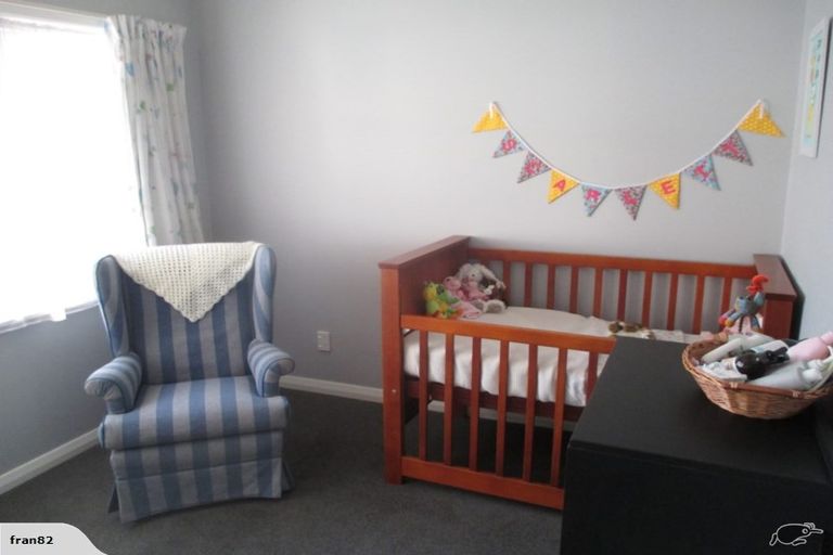 Photo of property in 9 Paisley Street, Levin, 5510