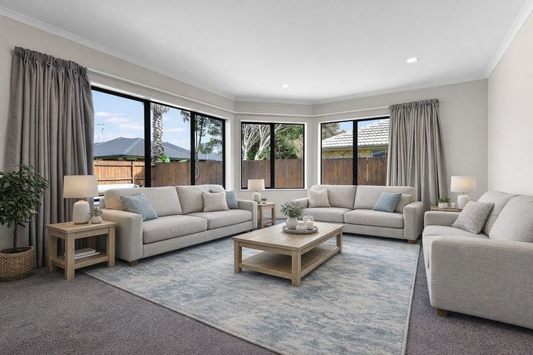 Photo of property in 34 Cairns Crescent, Rototuna, Hamilton, 3210