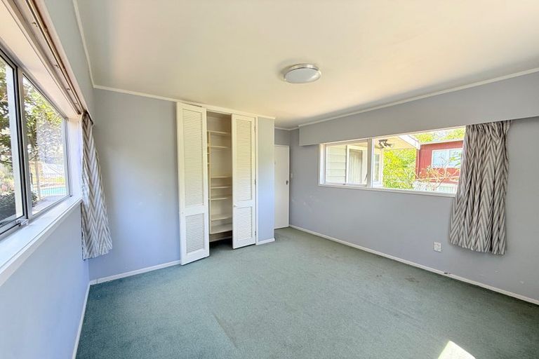 Photo of property in 1 Anakiwa Place, Milford, Auckland, 0620