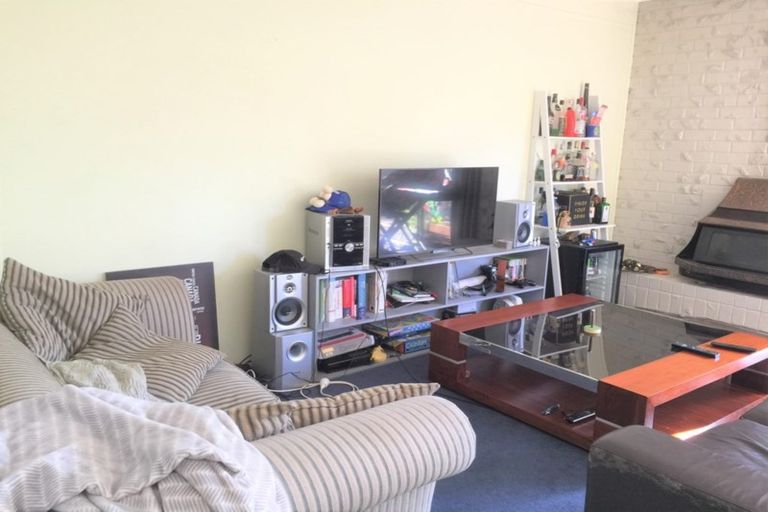 Photo of property in 87 Porritt Avenue, Chatswood, Auckland, 0626