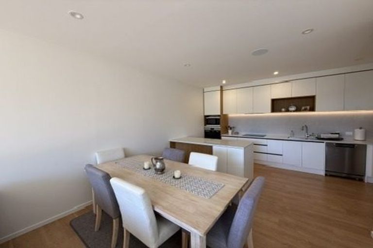 Photo of property in 905e East Coast Road, Northcross, Auckland, 0632