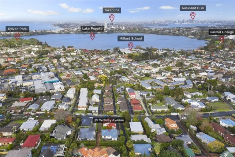 Photo of property in 1/19 Wolsley Avenue, Milford, Auckland, 0620