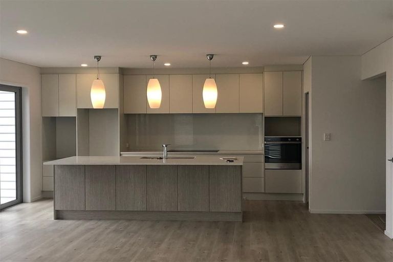 Photo of property in 2 Trevally Place, Snells Beach, 0920