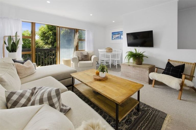 Photo of property in 3/57 Lake Road, Devonport, Auckland, 0624