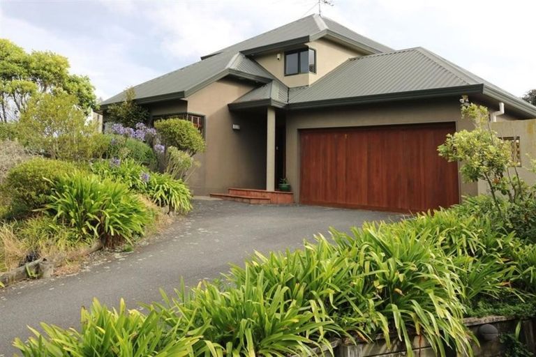 Photo of property in 97 Viewmont Drive, Harbour View, Lower Hutt, 5010