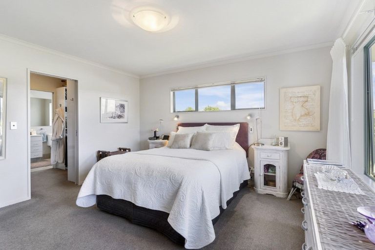 Photo of property in 117 Bruce Wallace Place, Whangamata, 3620