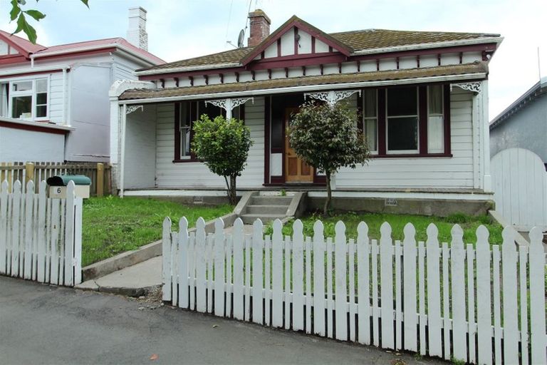 Photo of property in 16 Memorial Avenue, Parkside, Timaru, 7910