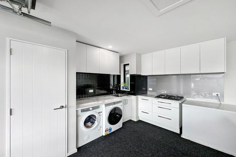 Photo of property in 16 Saddlers Lane, Yaldhurst, Christchurch, 8042