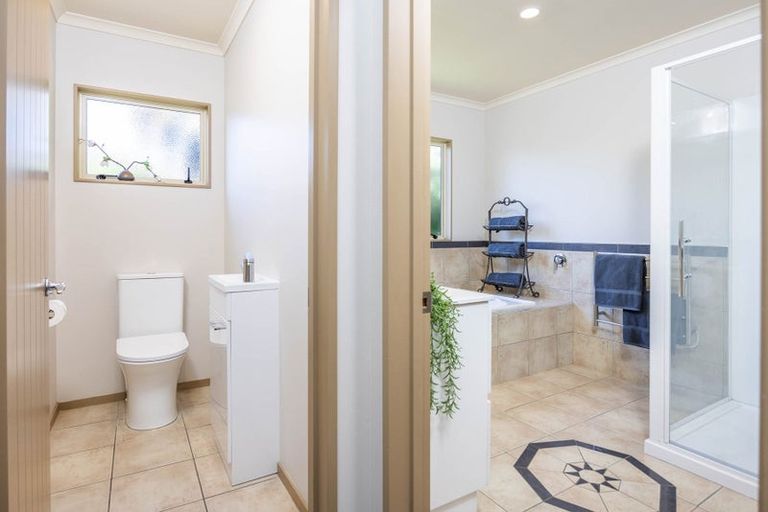 Photo of property in 11 Gavin Heights, Rototuna, Hamilton, 3210