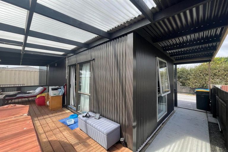 Photo of property in 12 Hokio Beach Road, Levin, 5510