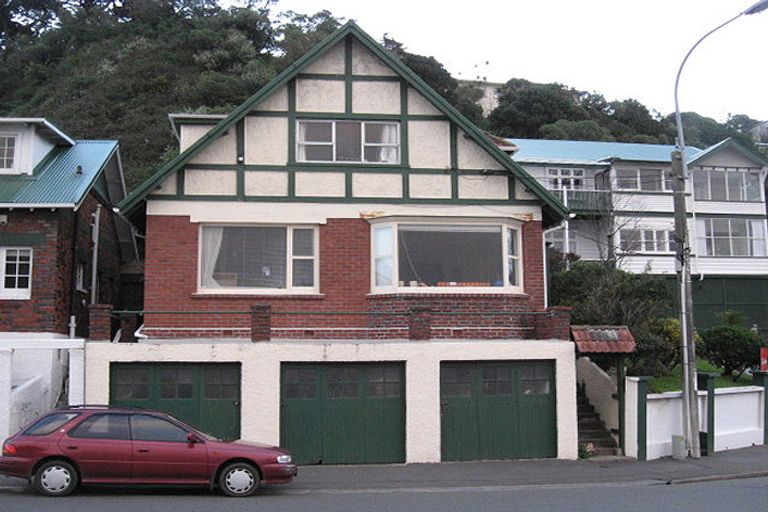 Photo of property in 490 Evans Bay Parade, Hataitai, Wellington, 6021