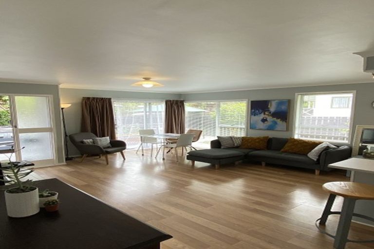 Photo of property in 1/5 Balmerino Avenue, Red Hill, Papakura, 2110