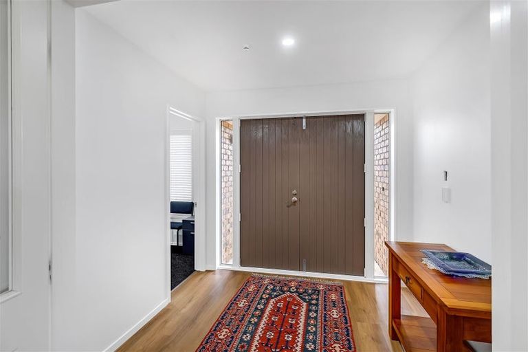 Photo of property in 4 Goldie Place, Rolleston, 7614