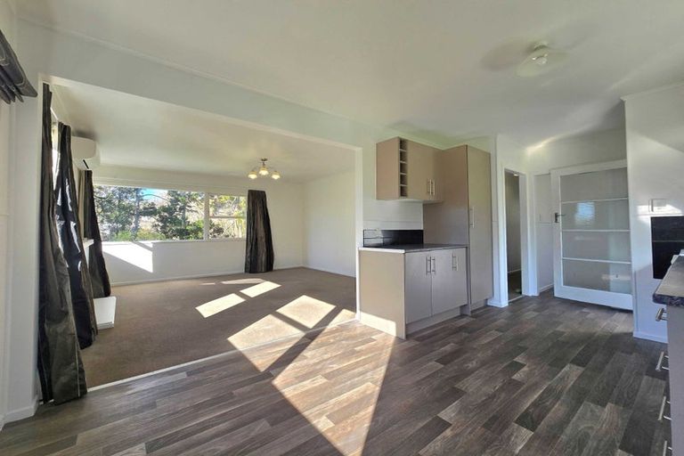 Photo of property in 16 Blenheim Street, Glenfield, Auckland, 0629