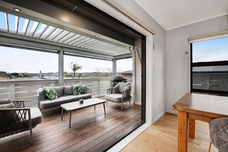 Photo of property in 23a Rosario Crescent, Red Beach, 0932