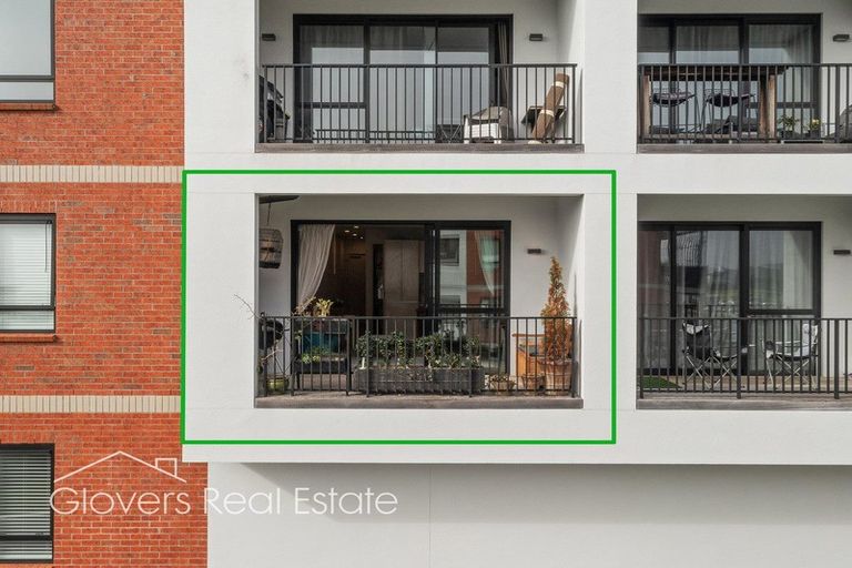 Photo of property in 118/81 Mapou Road, Hobsonville, Auckland, 0616