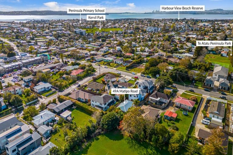 Photo of property in 49a Matipo Road, Te Atatu Peninsula, Auckland, 0610
