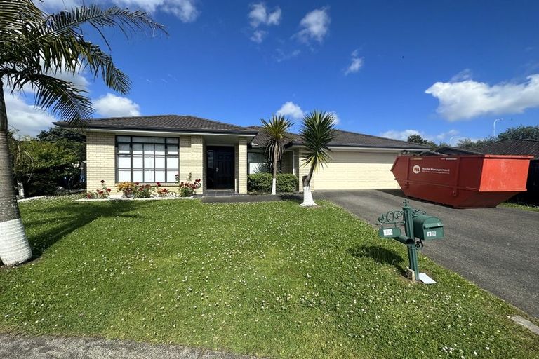 Photo of property in 19 Breon Place, Flat Bush, Auckland, 2016