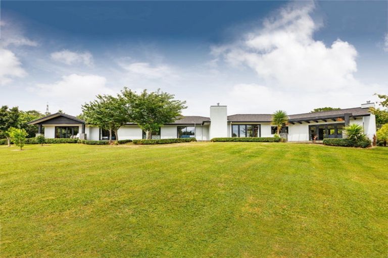 Photo of property in 50 Kingsdale Park Drive, Aokautere, Palmerston North, 4471