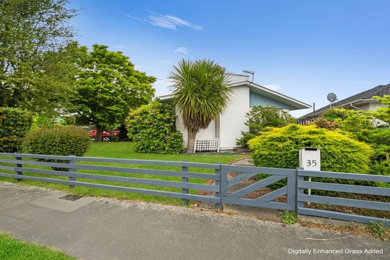 Photo of property in 35 Teesdale Street, Burnside, Christchurch, 8053