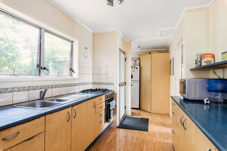 Photo of property in 11 Terra Nova Street, Glen Eden, Auckland, 0602