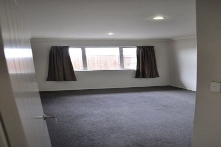 Photo of property in 51 Tennyson Avenue, Kelvin Grove, Palmerston North, 4414