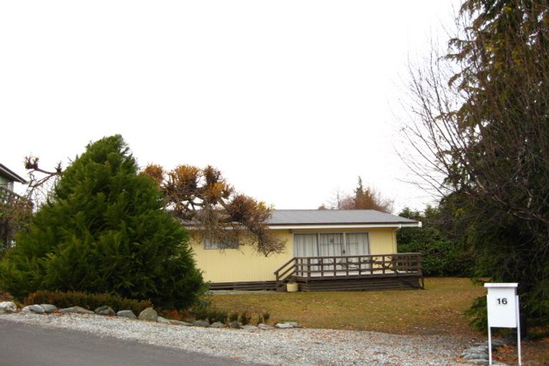 Photo of property in 16 Ritchie Street, Arrowtown, 9302