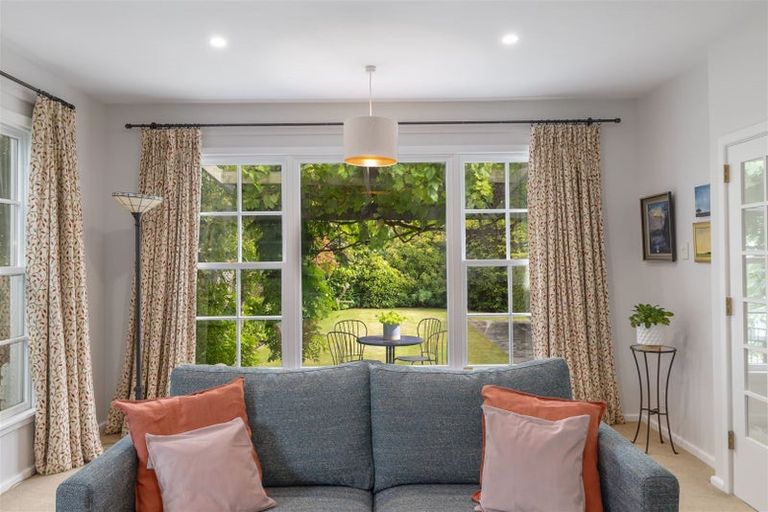 Photo of property in 10 Joyce Crescent, Ilam, Christchurch, 8041