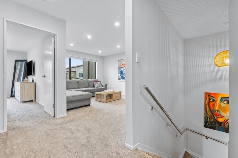 Photo of property in 11 Waterlily Street, Hobsonville, Auckland, 0616