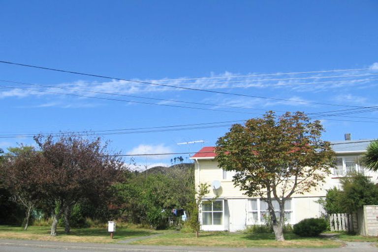 Photo of property in 21 Maclean Street, Wallaceville, Upper Hutt, 5018